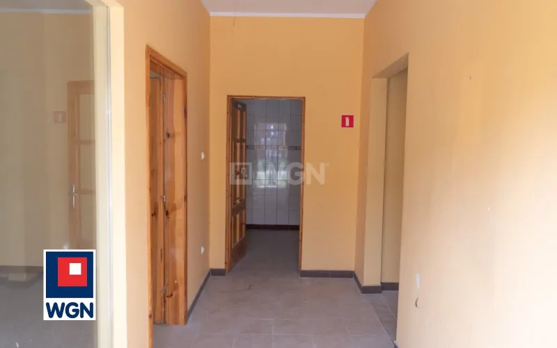 Lokal biurowy na  sprzedaż Mogilno - Na sprzedaż budynek biurowo- socjalny + teren inwestycyjny 6,997,0 m2, Mogilno